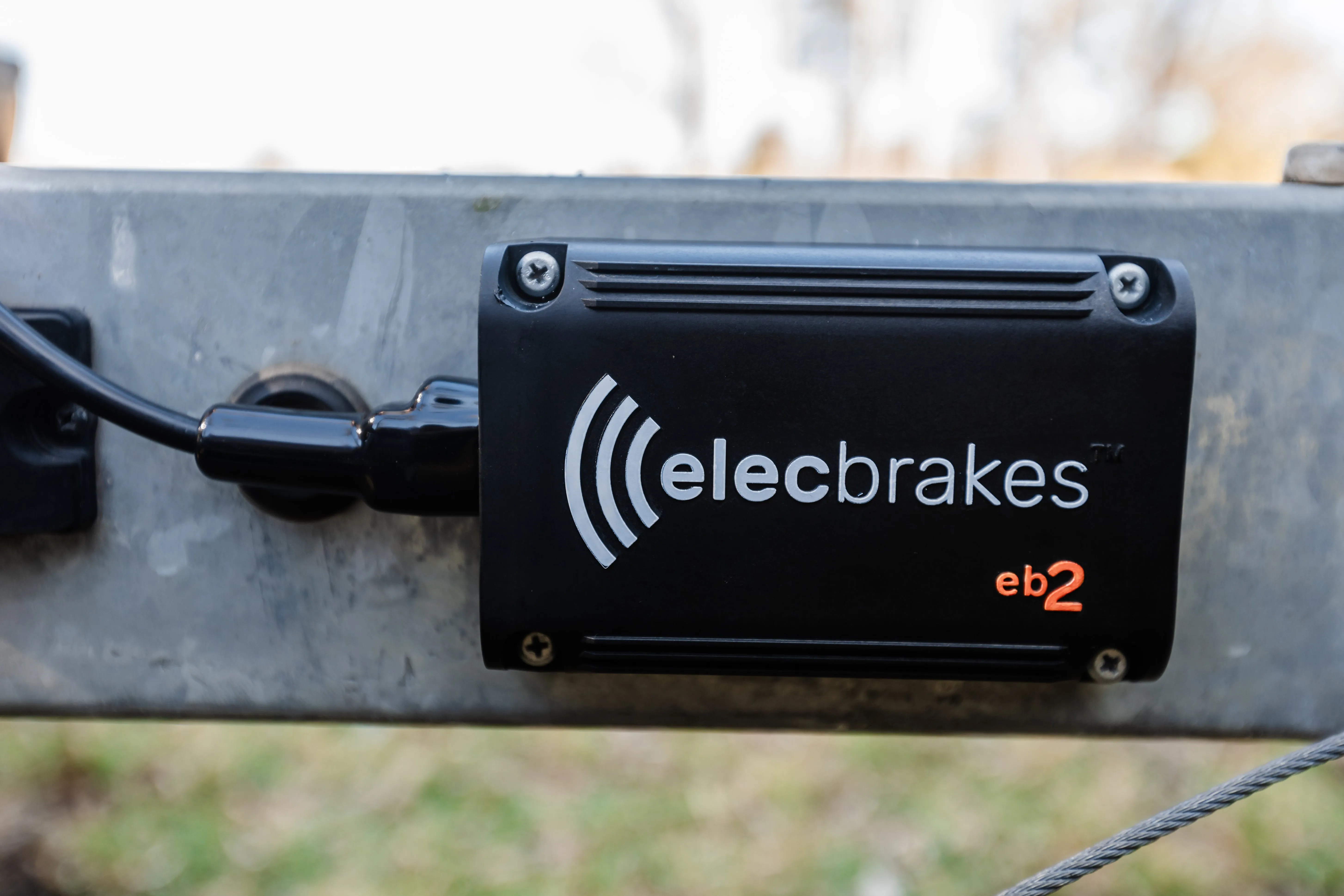 Elecbrakes package - EB2 controller, remote & flat 12/12 plug & play adaptor