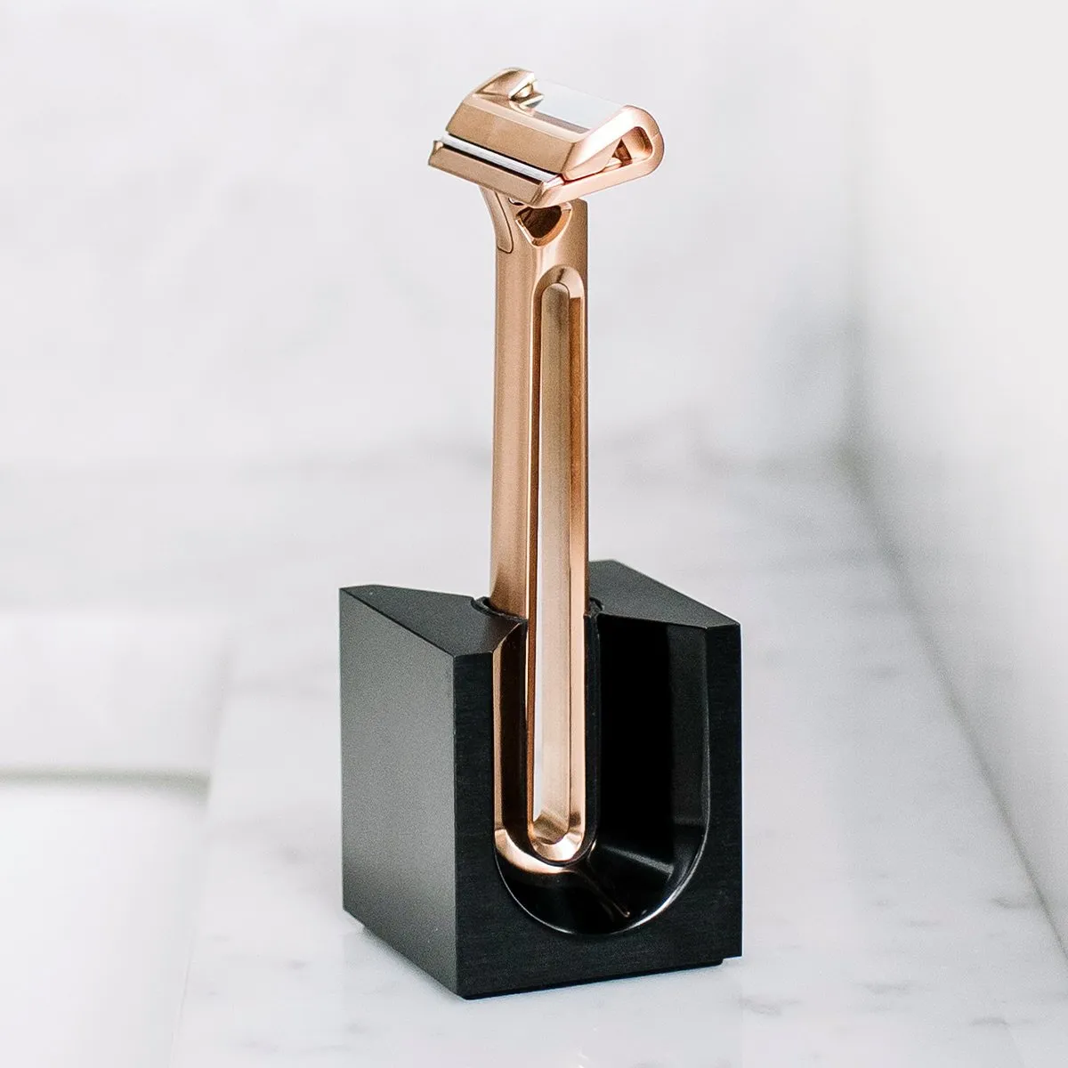 Vertical Razor Stand